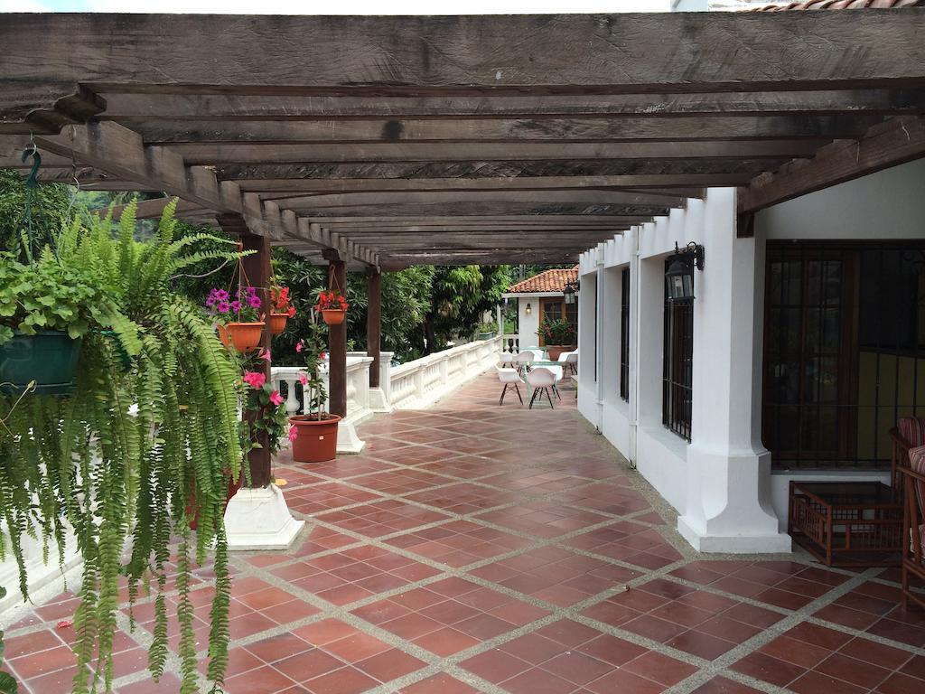 Iguanazu Bed & Breakfast Guayaquil Exterior photo